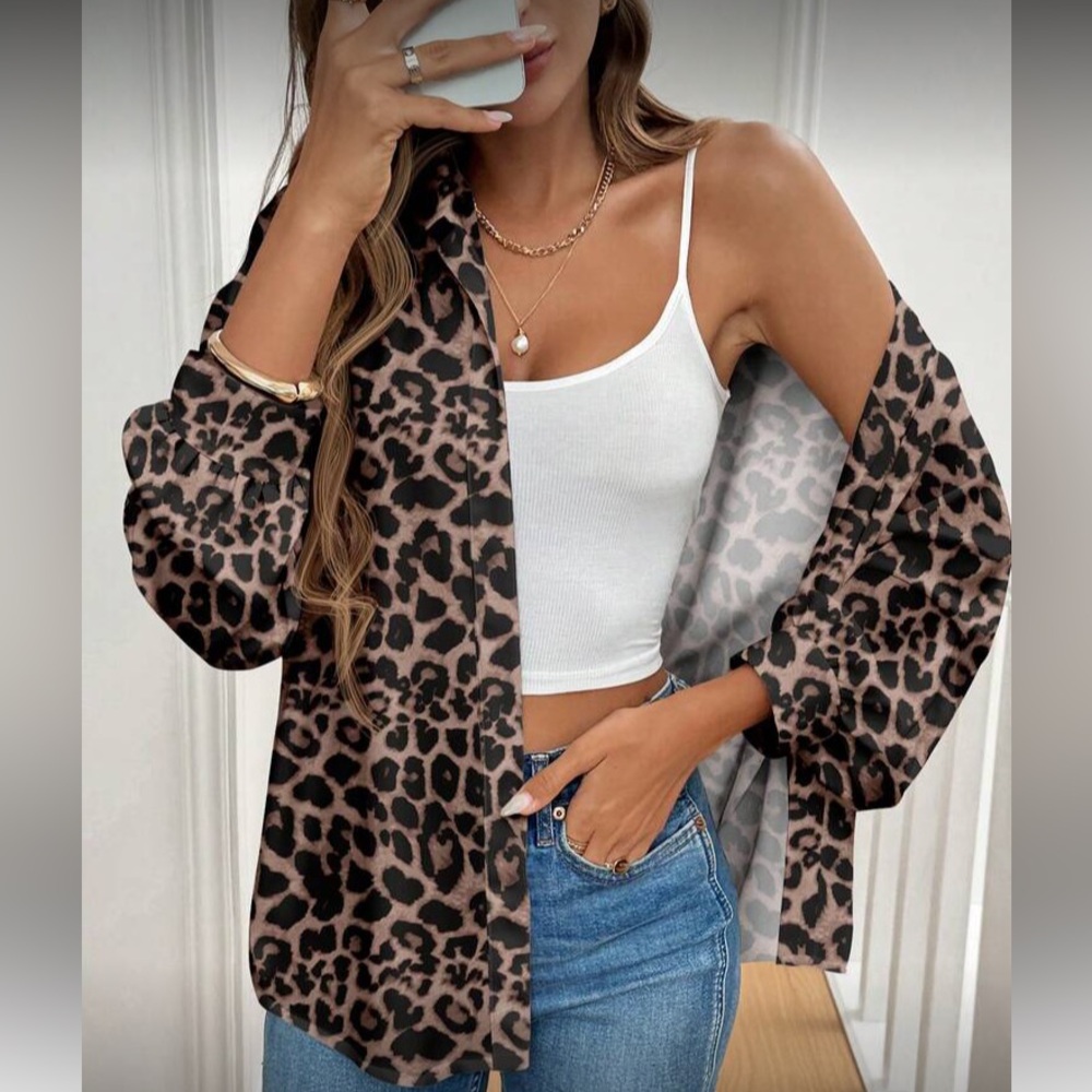 Leopard Print Button-Up Blouse - Picture 3 of 6